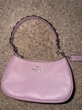 Coach flower Leather Pink Shoulder Bag perfect condition